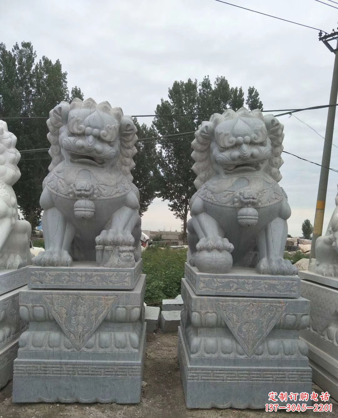 济南3米高青石狮子