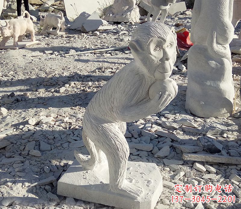济南抱桃子的猴子石雕系列传承古老文化,让爱活跃起来
