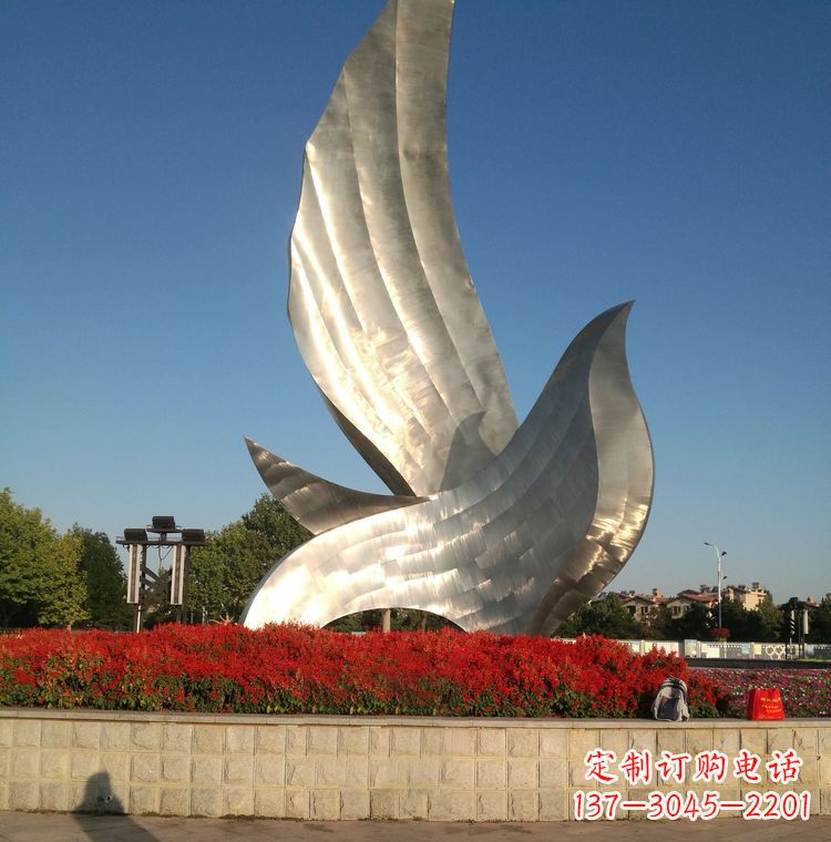 济南北戴河奥林匹克公园鸽子雕塑