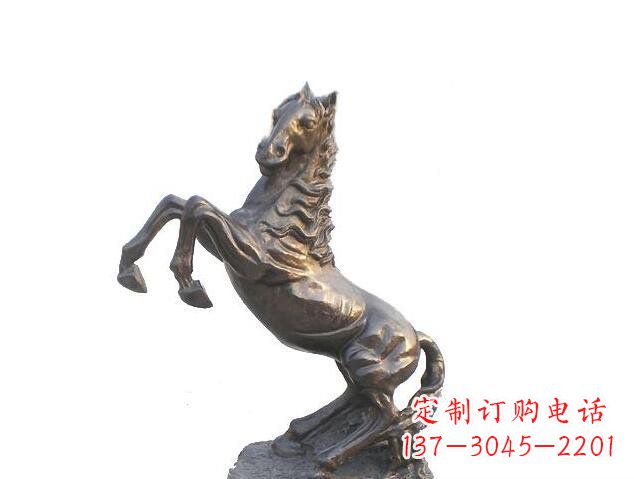 济南奔腾的马玻璃钢仿铜动物雕塑
