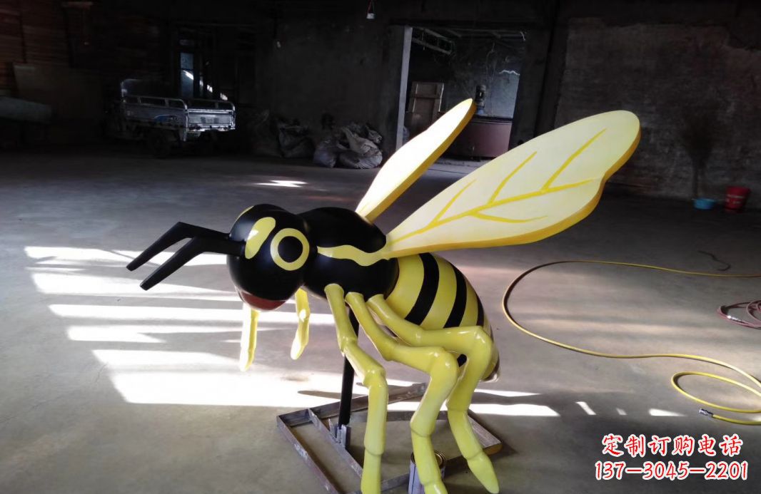 济南玻璃蜜蜂雕塑让自然之美展现