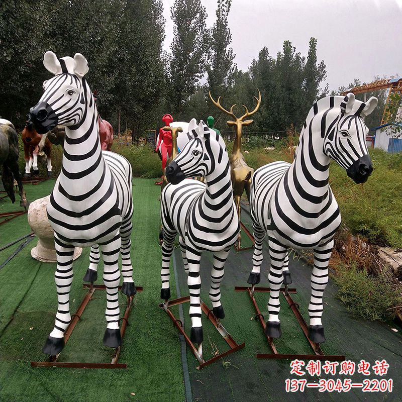 济南玻璃钢斑马仿真雕塑