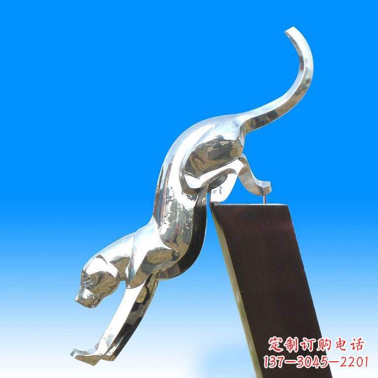 济南玻璃钢豹子雕塑