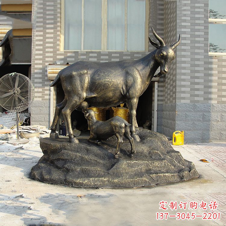 济南玻璃钢仿铜动物雕塑
