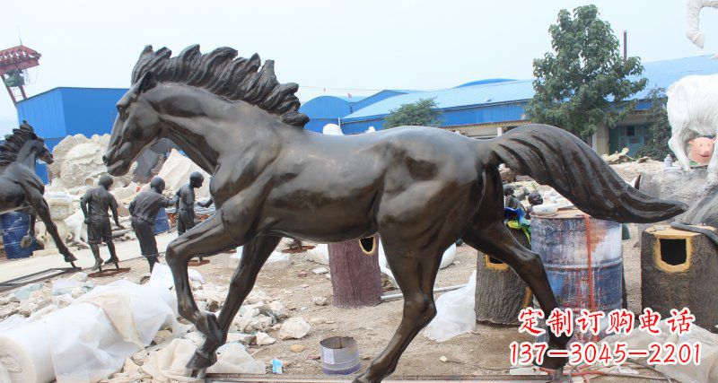 济南玻璃钢仿铜马广场动物雕塑精美雕塑装点繁华城市