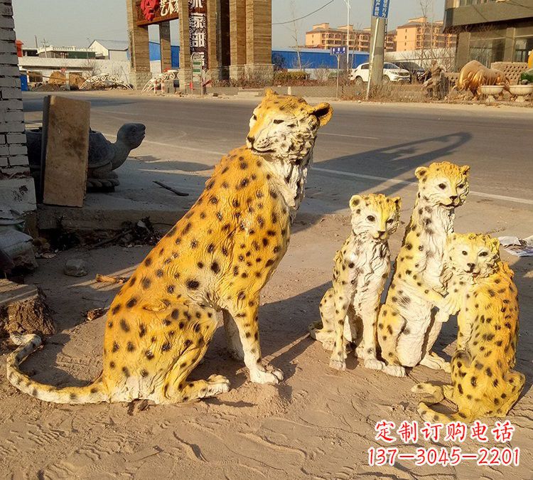 济南玻璃钢雕塑精美的豹子雕塑