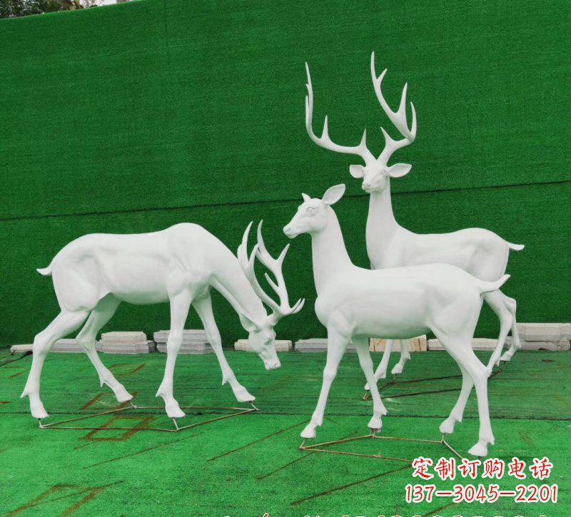 济南玻璃钢鹿群雕塑