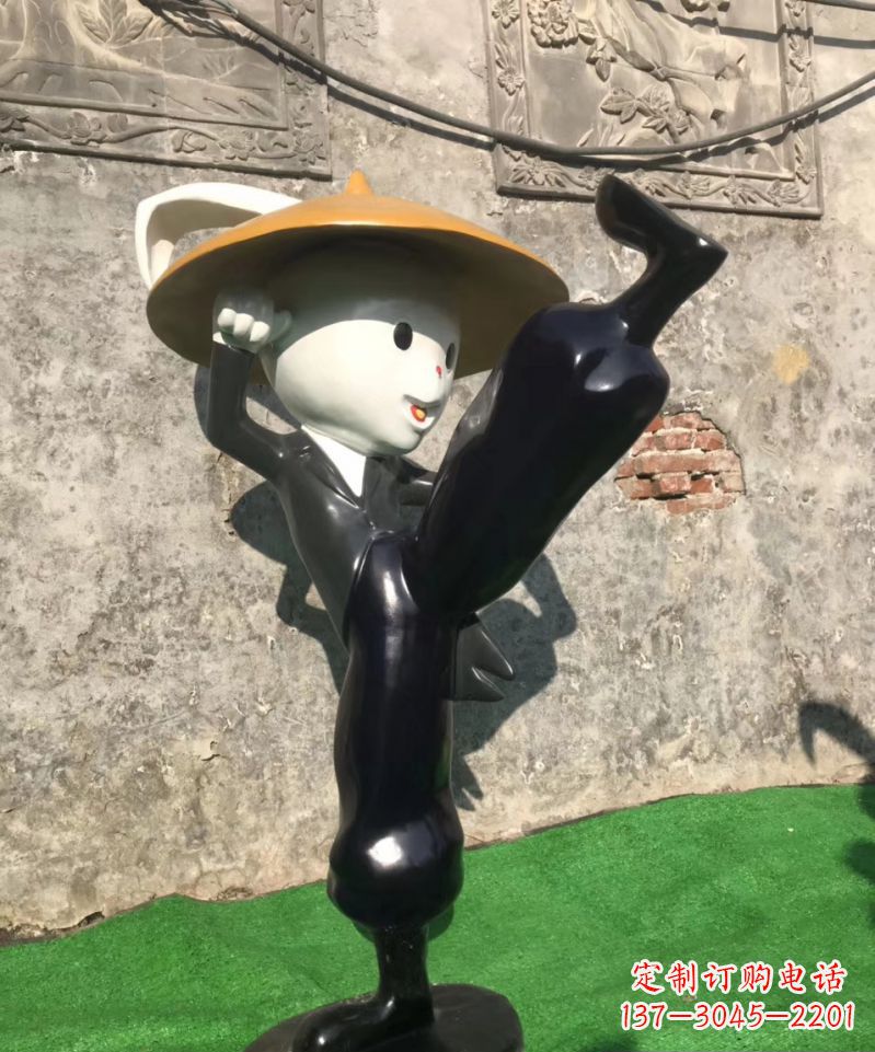 济南玻璃钢公园仿真兔子雕塑