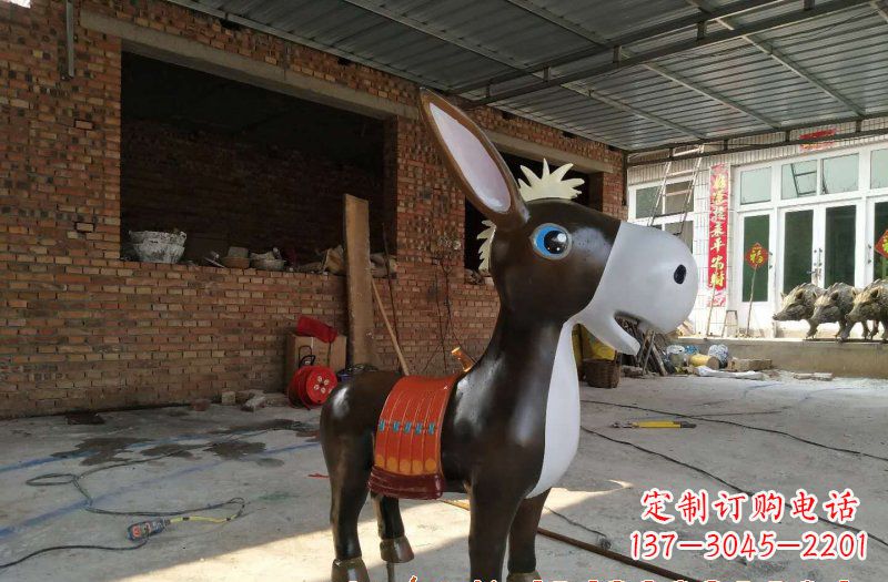 济南玻璃钢毛驴雕塑一种抒情的艺术形式