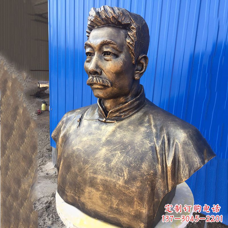 济南鲁迅雕塑传承伟大的文学遗产