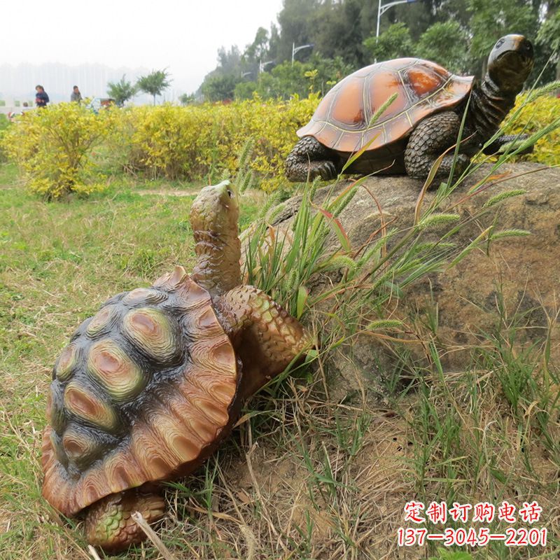 济南玻璃钢乌龟雕塑别致而古朴