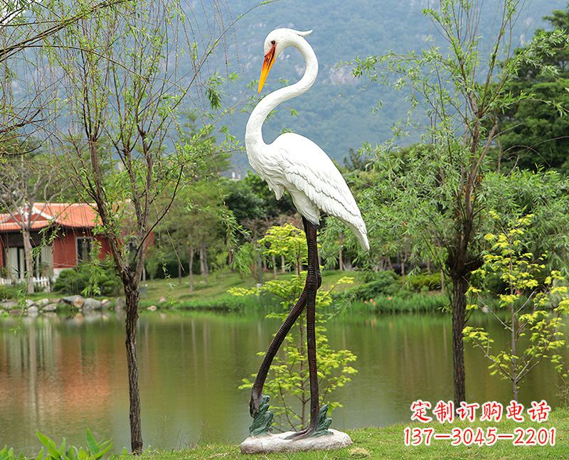 济南玻璃钢仙鹤雕塑价格