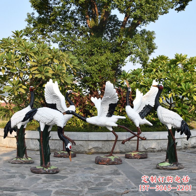 济南玻璃钢写实仙鹤雕塑