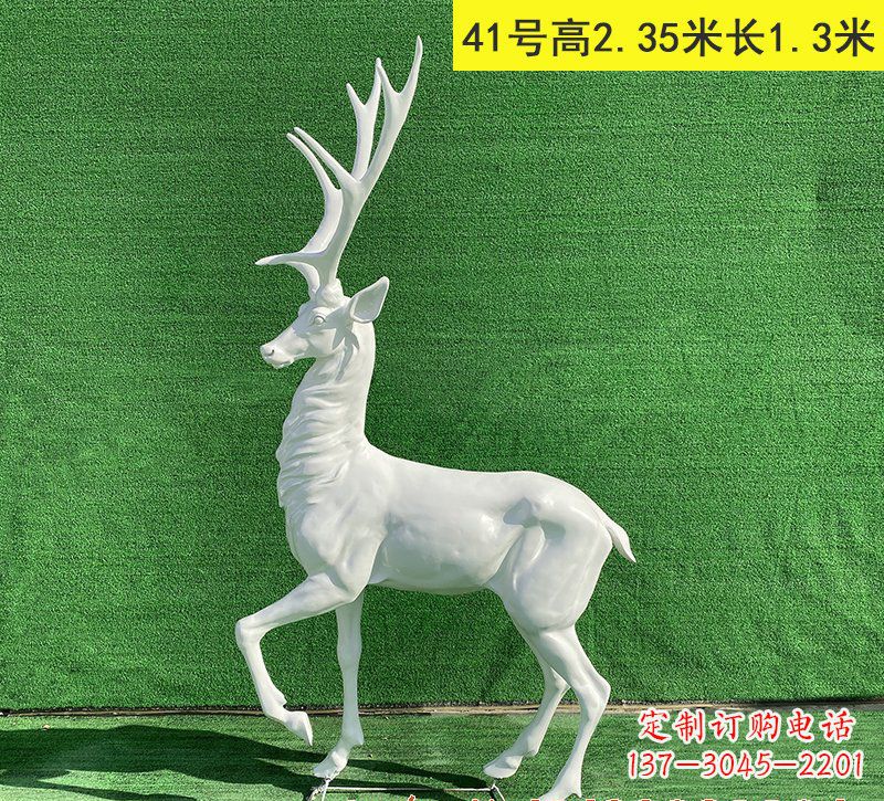 济南玻璃钢驯鹿雕塑
