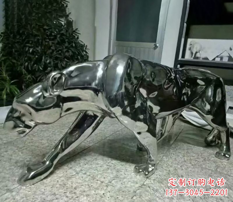 济南不锈钢豹子雕塑