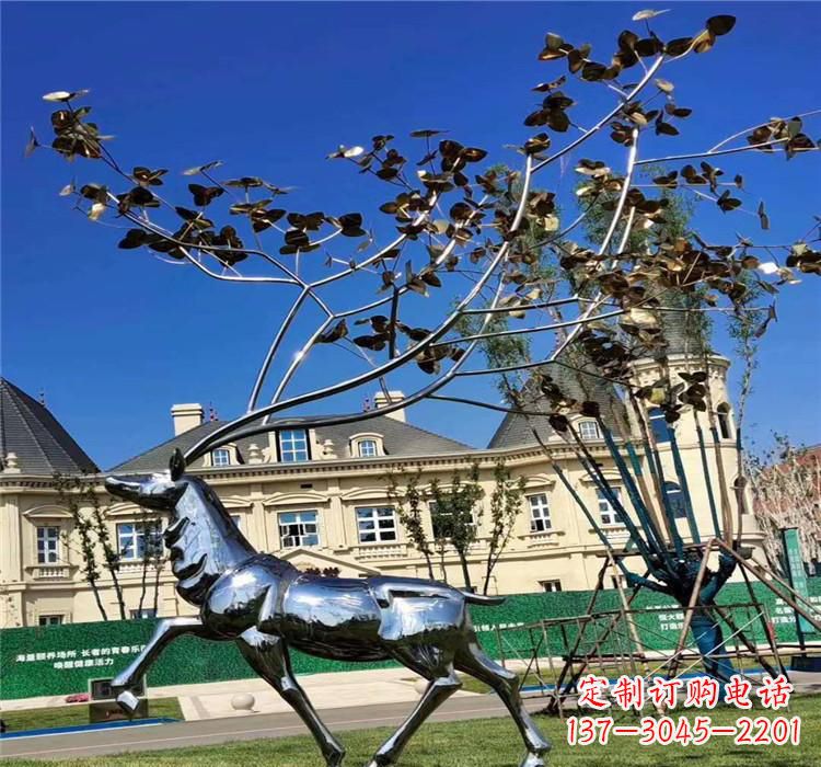 济南不锈钢梅花鹿雕塑精美而又经久不衰