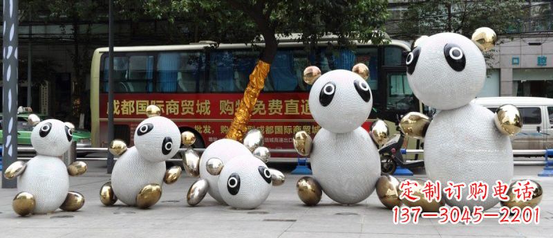 济南不锈钢熊猫雕塑——传承中国文化精髓