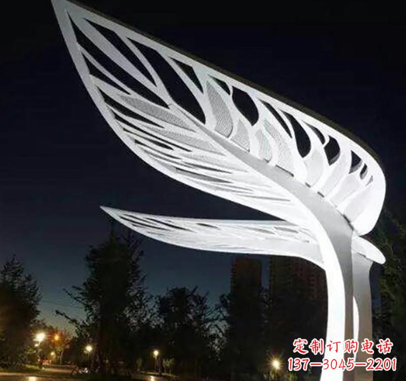 济南不锈钢树叶雕塑点缀城市景观