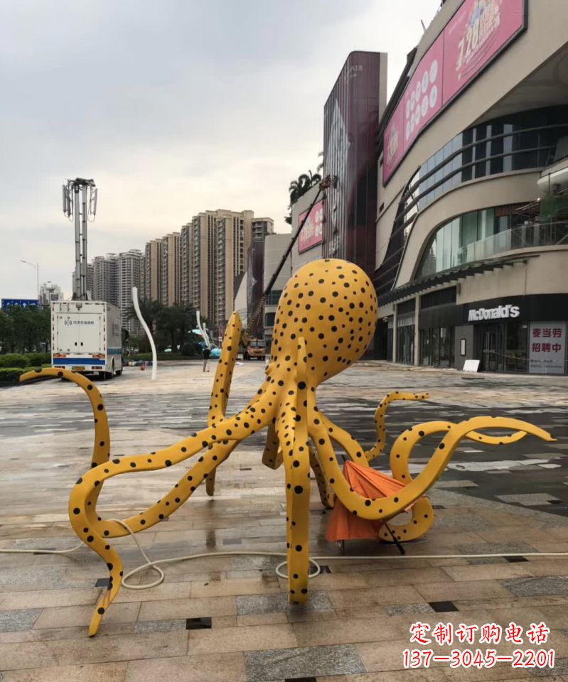 济南不锈钢章鱼雕塑一座海洋之城的标志
