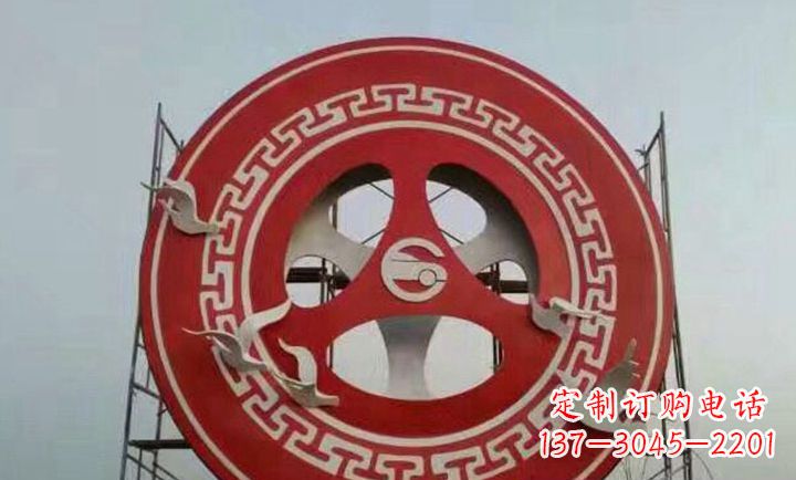 济南不锈钢齿轮雕塑象征着时代进步