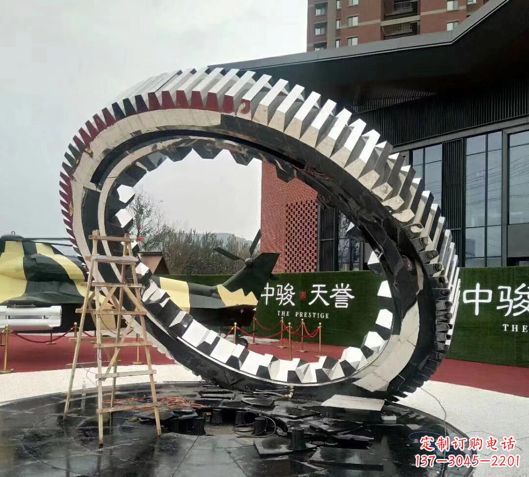 济南不锈钢齿轮雕塑以科技艺术的形式演绎动力