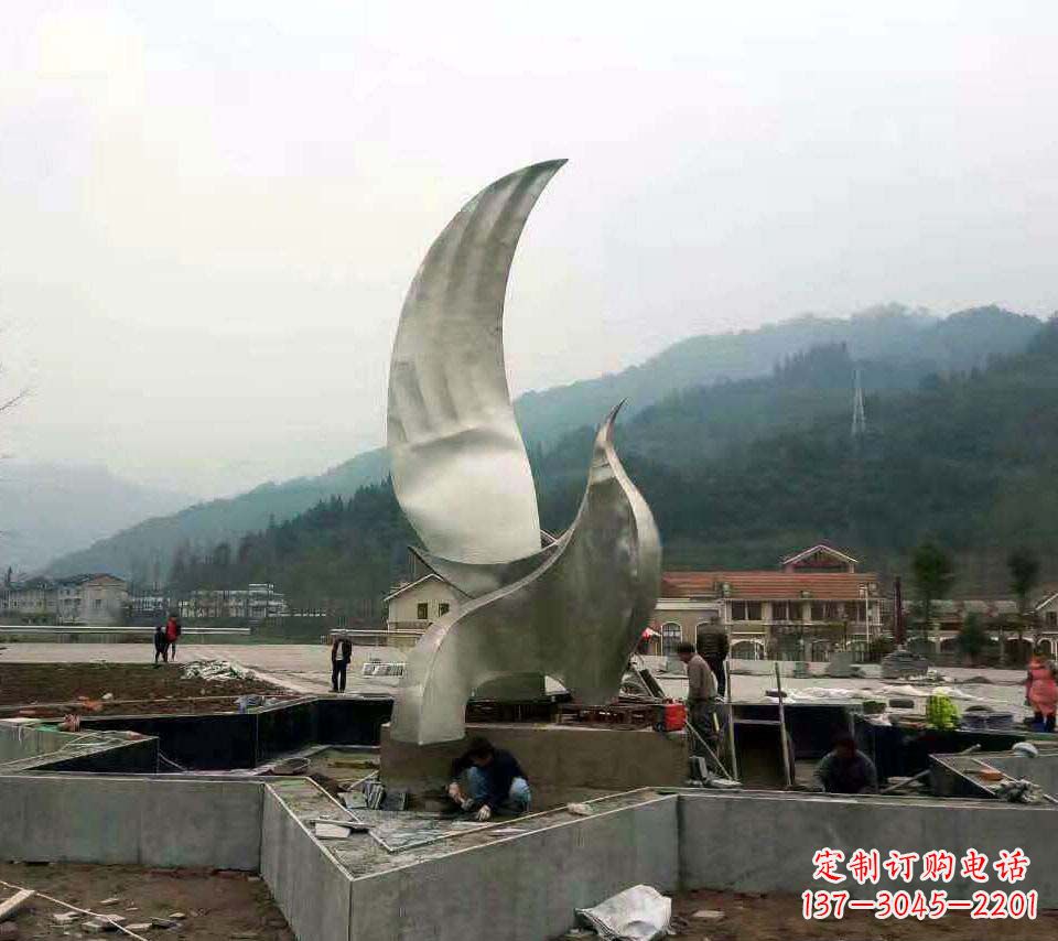 济南不锈钢抽象鸽子雕塑1
