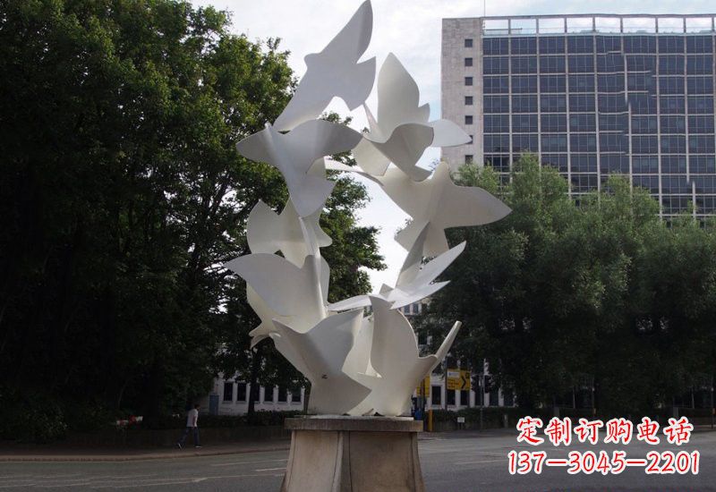 济南美丽而宁静的不锈钢和平鸽雕塑