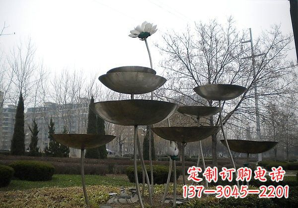 济南不锈钢荷花雕塑浪漫与优雅的融合