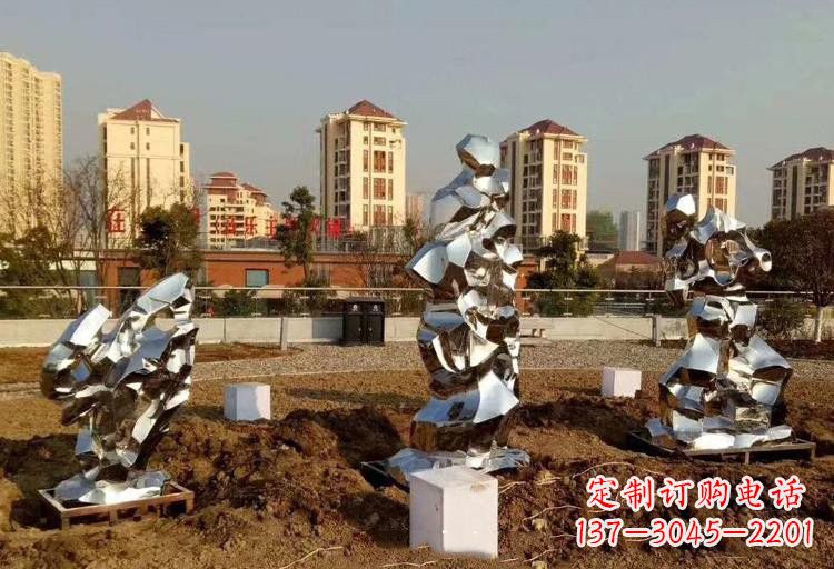 济南不锈钢太湖石雕塑给人以美的视觉体验