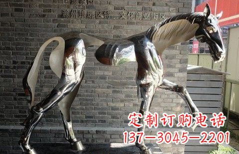 济南不锈钢马雕塑精美而又具有象征意义