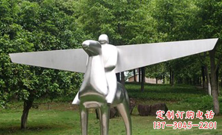 济南不锈钢马雕塑完美集结动感与现代美学