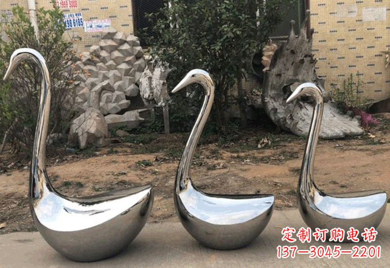 济南不锈钢制作的天鹅雕塑