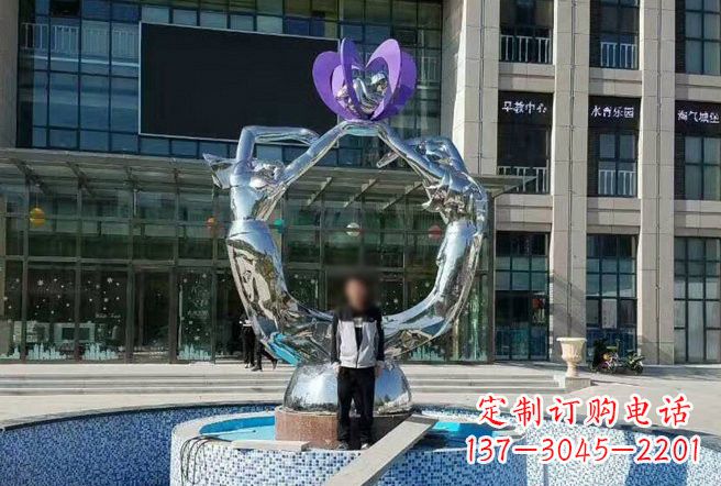 济南不锈钢抽象女孩雕塑