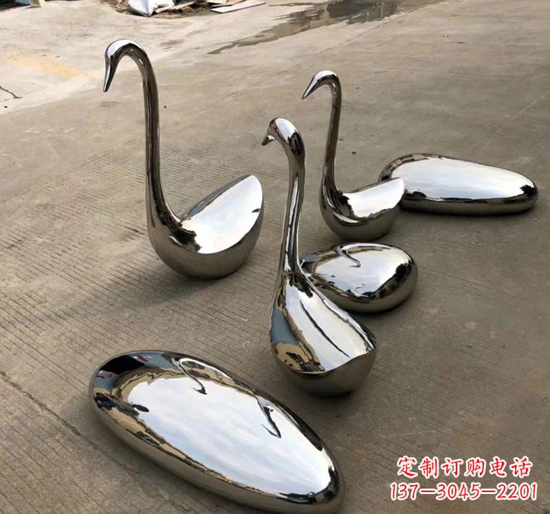 济南不锈钢仙鹤雕塑精致而古典