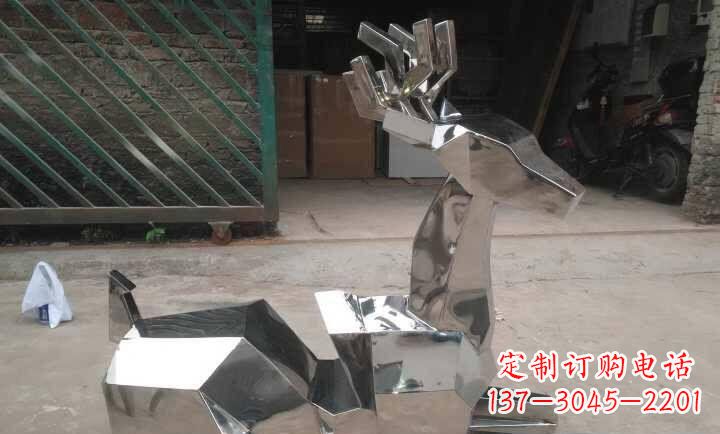 济南不锈钢鹿雕塑艺术之美