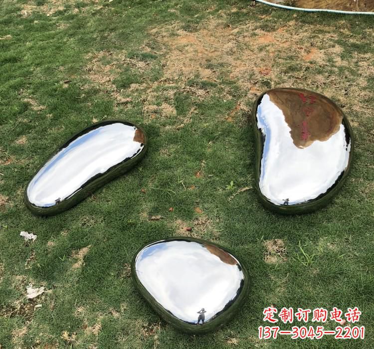 济南不锈钢鹅卵石雕塑精致与经典的完美结合