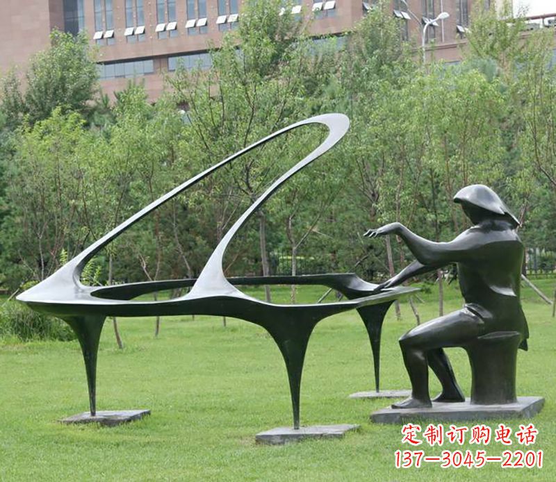 济南不锈钢钢琴雕塑——激发人们心中的音乐
