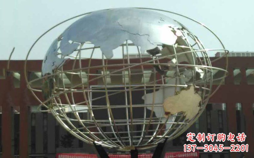 济南不锈钢地球仪雕塑象征地球的美丽