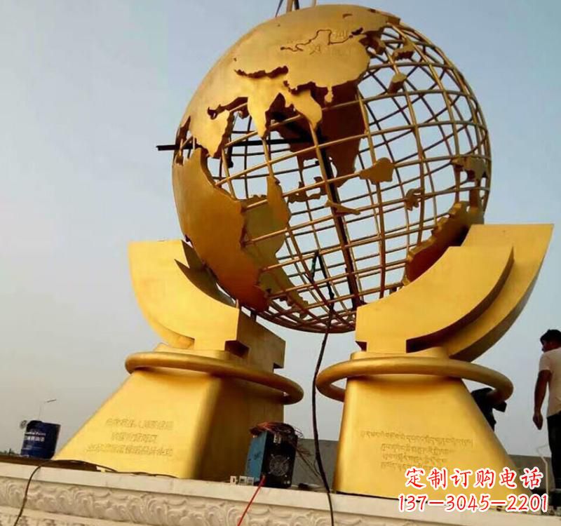 济南不锈钢地球仪镂空雕塑以艺术展示地球的美