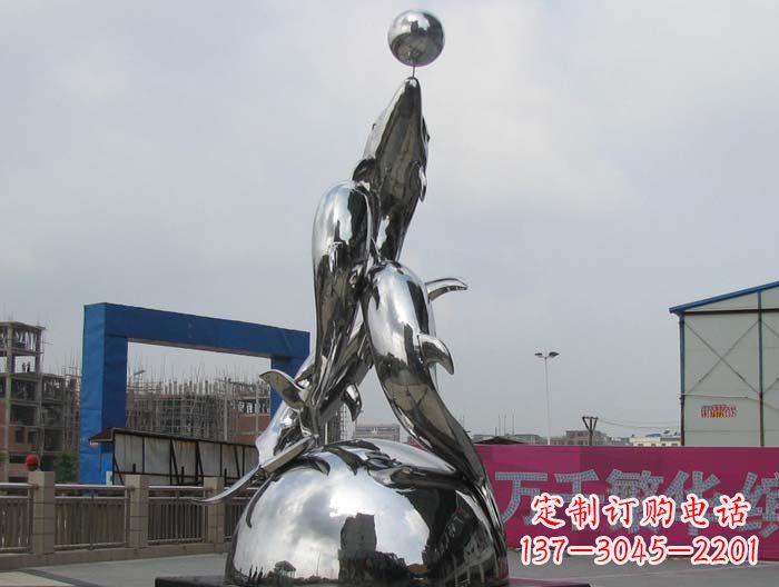 济南海豚雕塑精美细腻的艺术品