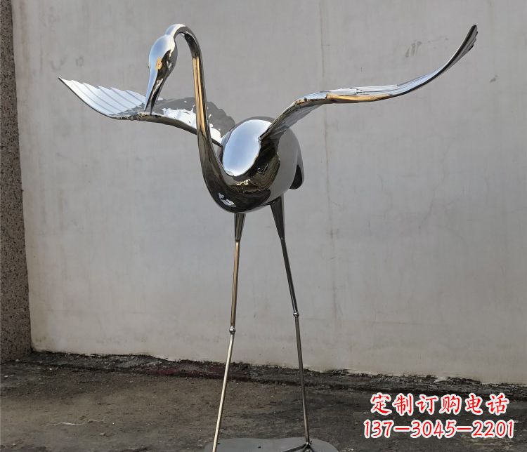 济南不锈钢锻造的丹顶鹤雕塑