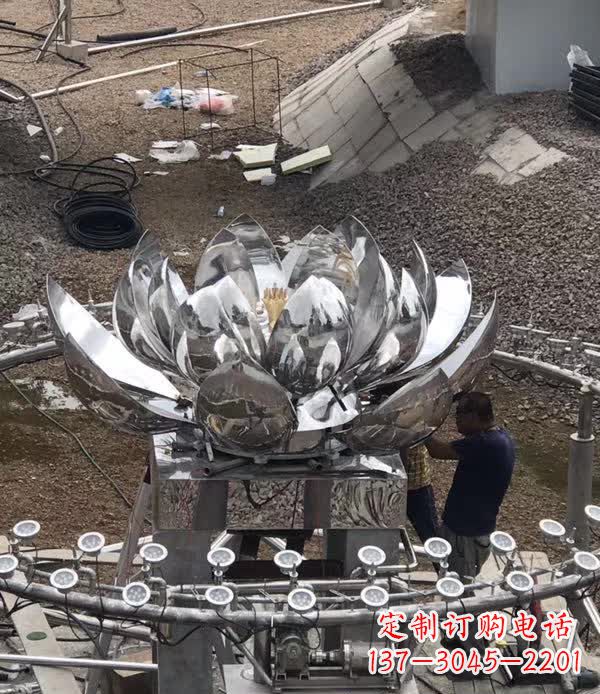 济南不锈钢荷花景观雕塑
