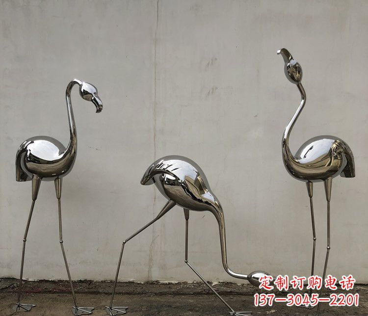 济南不锈钢锻造的火烈鸟雕塑