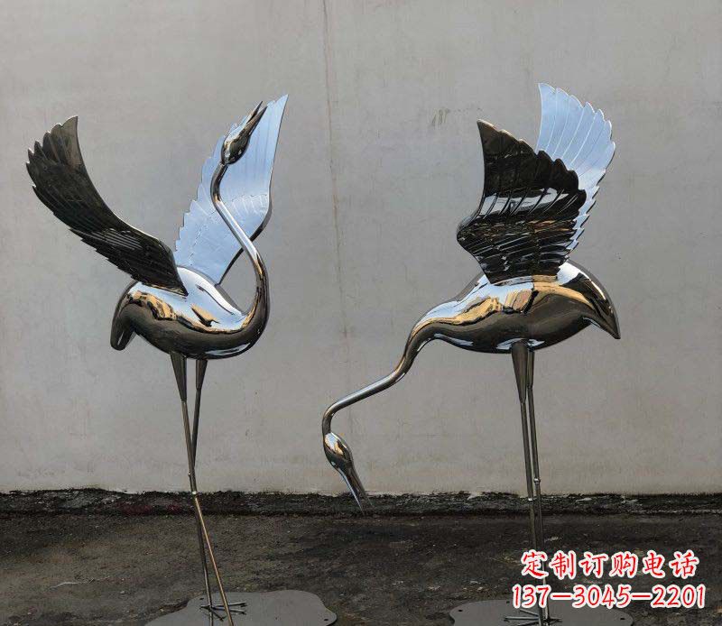 济南不锈钢锻造仙鹤雕塑精美的艺术品