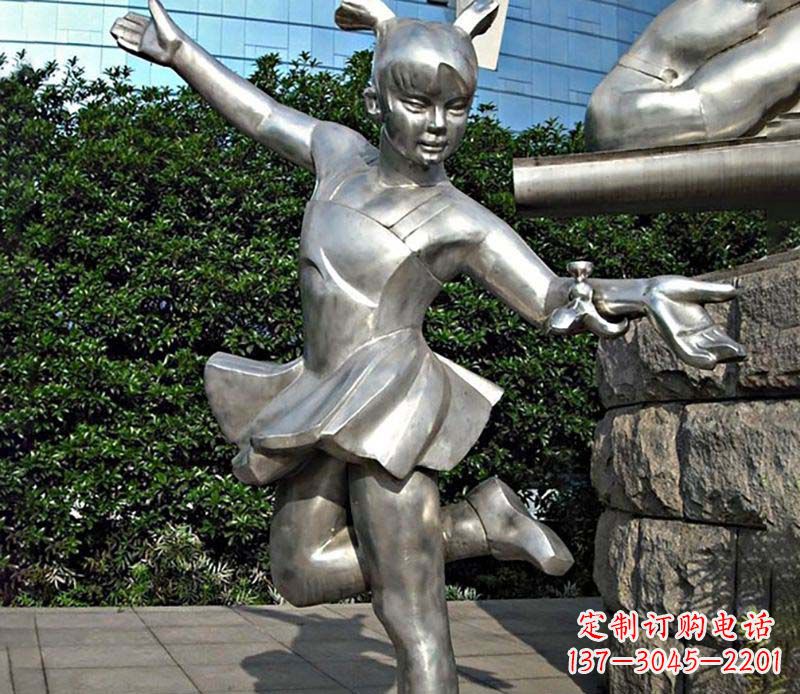 济南不锈钢儿童踢毽子雕塑传承传统文化