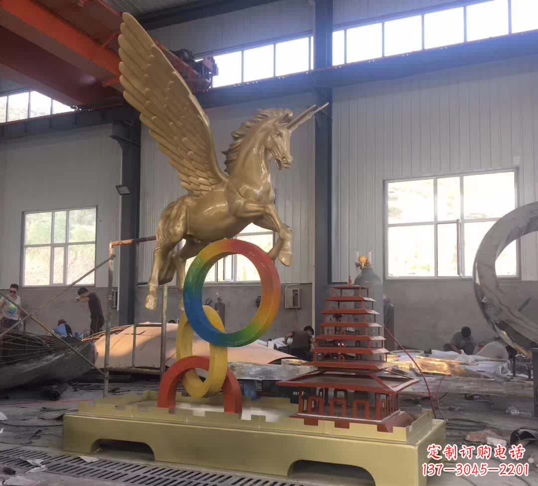 济南不锈钢飞马踩圆圈雕塑精美艺术之作
