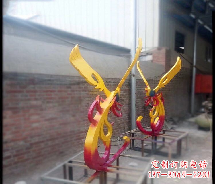 济南凤凰雕塑美化公园景观