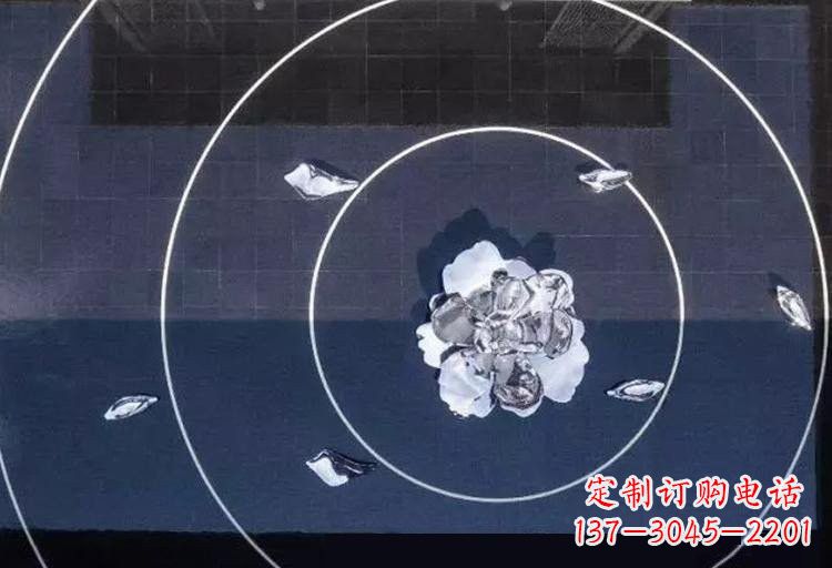 济南不锈钢公园波纹和莲花雕塑