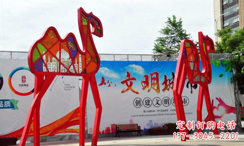 济南不锈钢骆驼雕塑——精美的艺术之作
