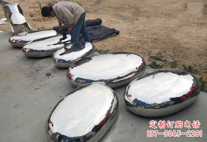 济南不锈钢鹅卵石雕塑精美外形给人以美的感受